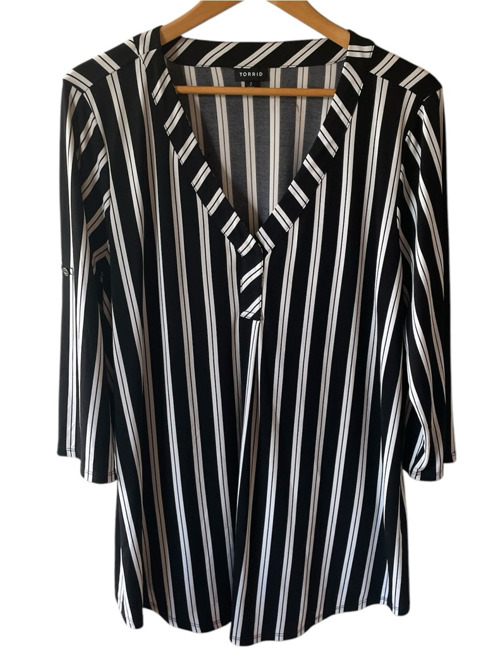 G7- torrid Black & White Vertical Stripe V-Neck Tunic